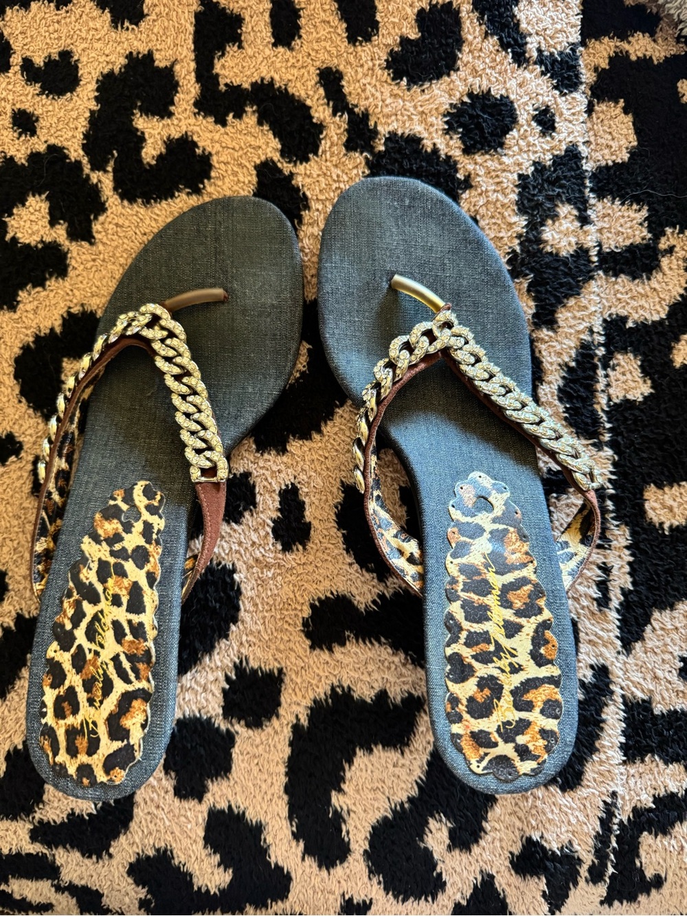 Beverly Feldman Black Flip Sandals with Gold Chain & Leopard Insole